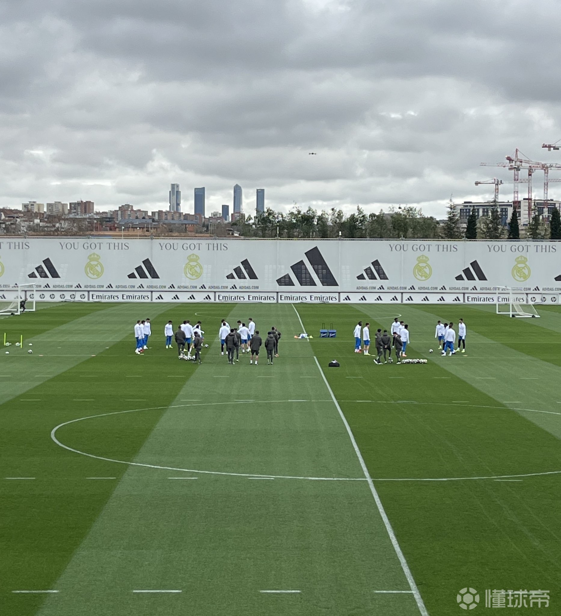 跟队：卡雷拉斯、姆巴佩、贝林等7人缺席皇马今日备战训练