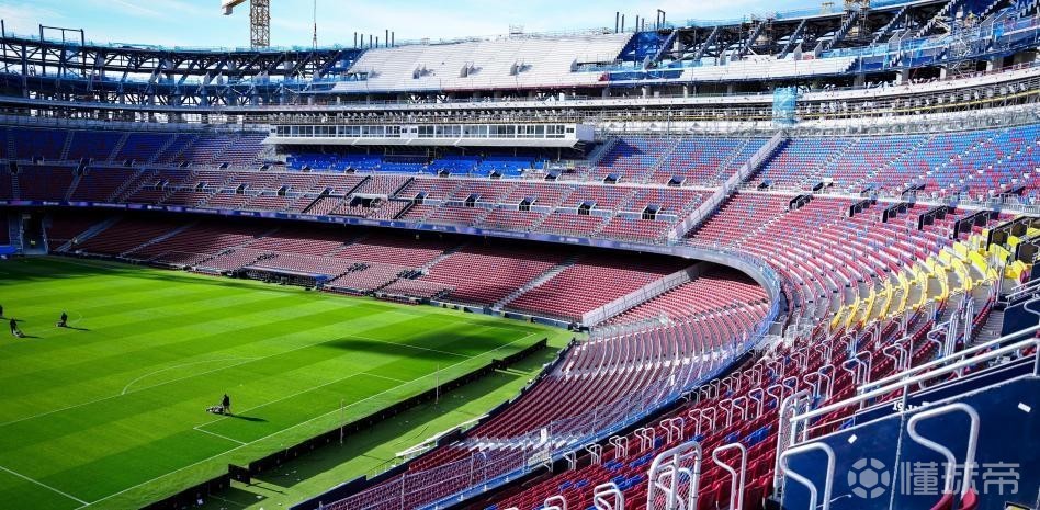 世体：巴萨已获得1C许可证，主席大选日将开放诺坎普北看台