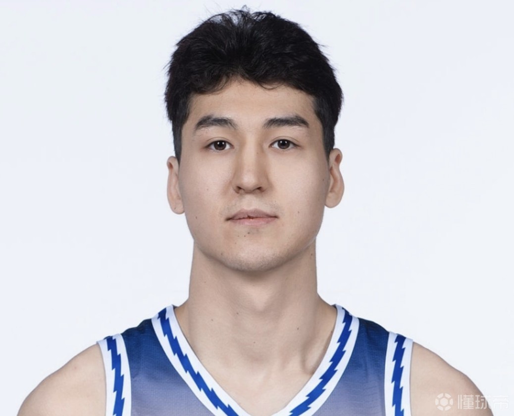 新疆官方：西尔扎提右膝前交叉韧带部分撕裂，赛季报销