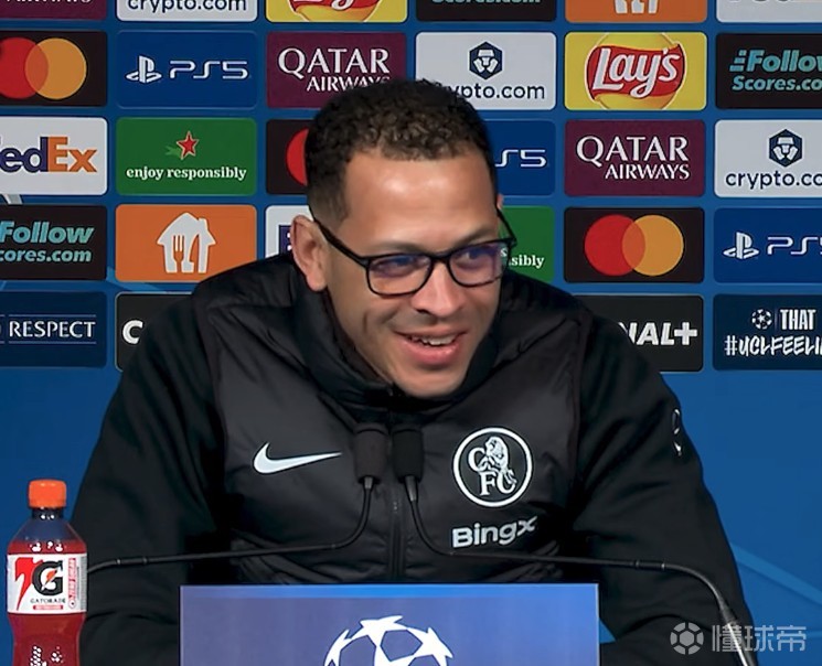 罗塞尼尔：我尊重不同的政治观点，我的工作是专注于足球