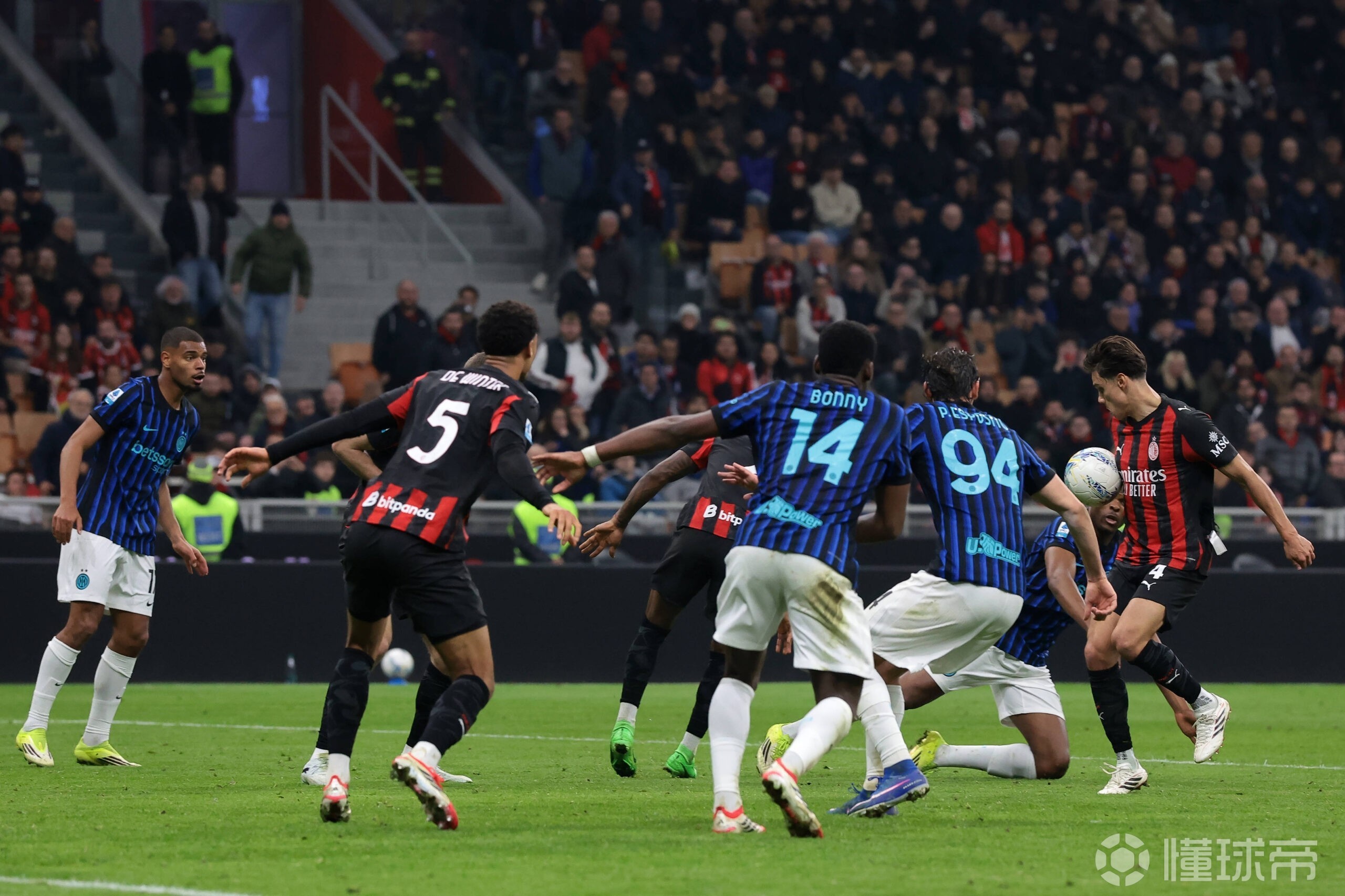 意甲裁判委员会成员：里奇手球不判点正确，网上质疑令人惊讶