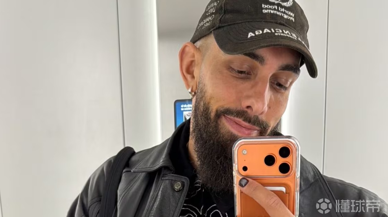 博尔哈谈涂指甲油：有人骂我同性恋，但我根本不觉得这是侮辱