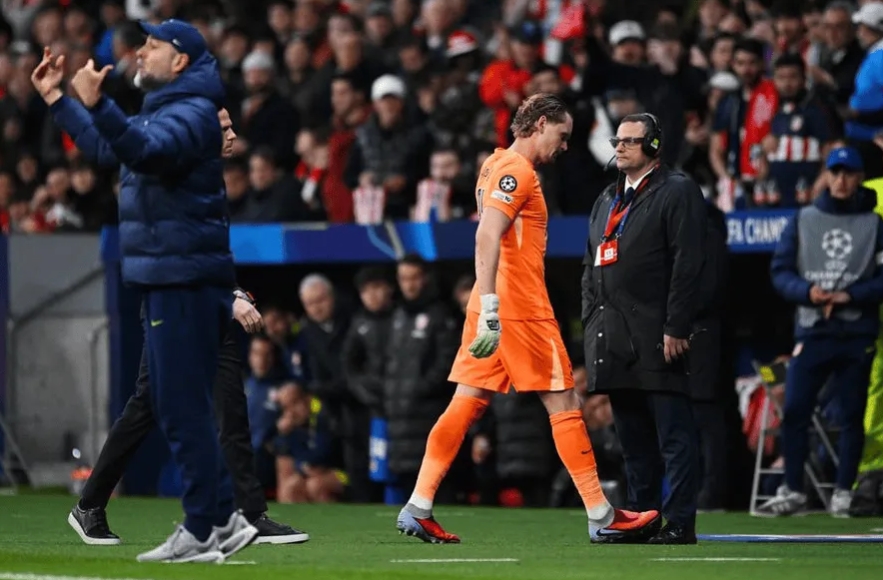 15分钟后丢3球！热刺门将金斯基创欧冠淘汰赛最早丢3球纪录