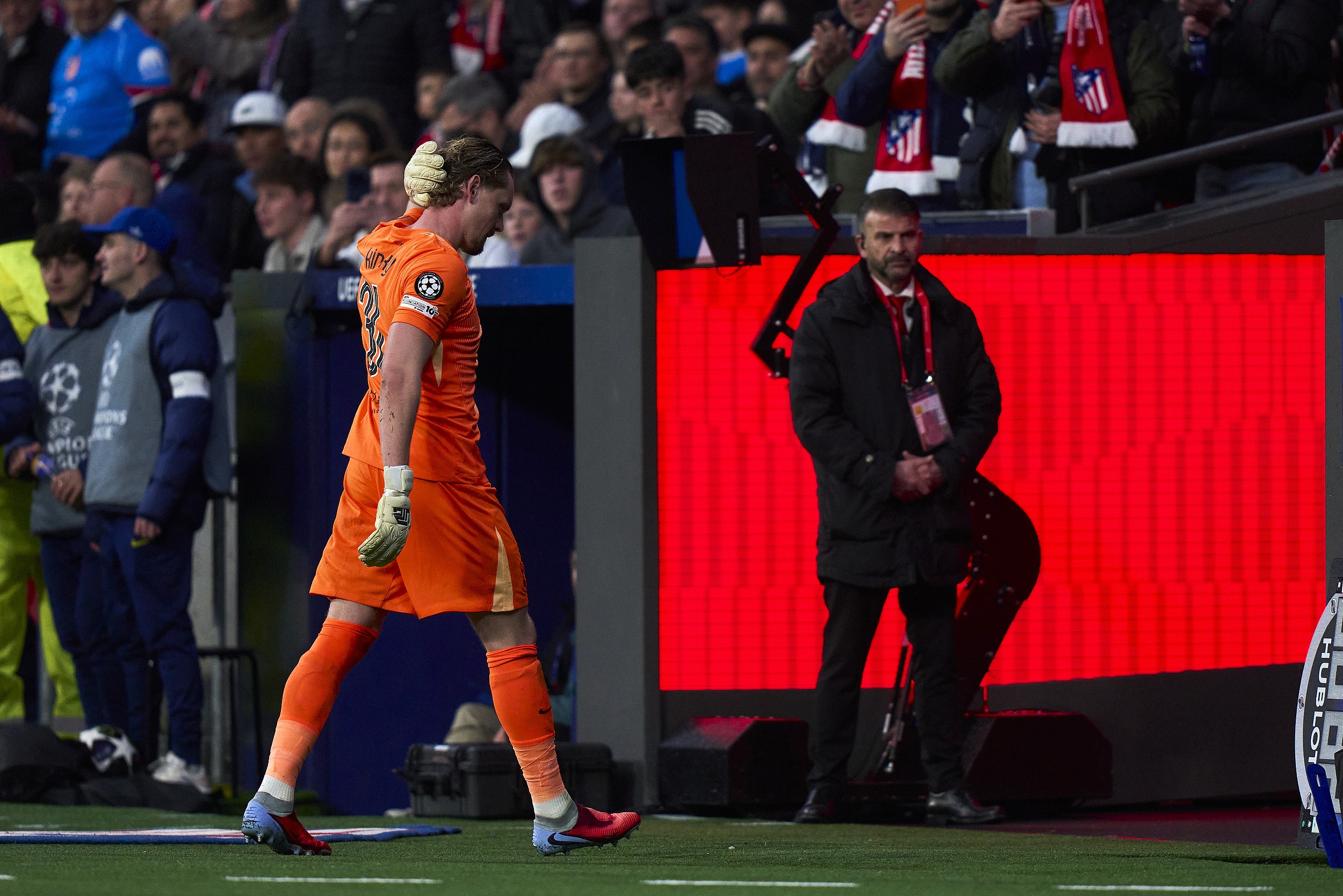 天崩、绝平、狂胜剧情拉满，连肝四场欧冠，这夜熬得刺激吗？