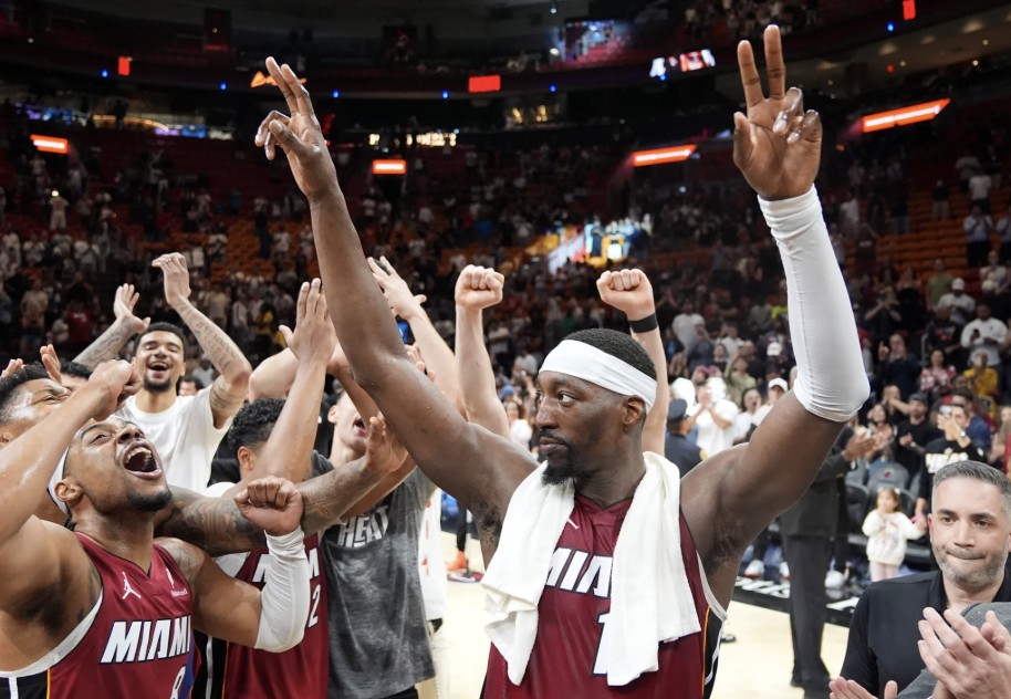 斯波：没想到阿德巴约会拿83分，当时我想的就是让他超越科比