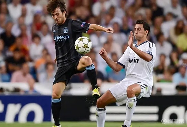 能否带队取胜？阿韦洛亚球员时期6次面对曼城2胜4平未尝败绩