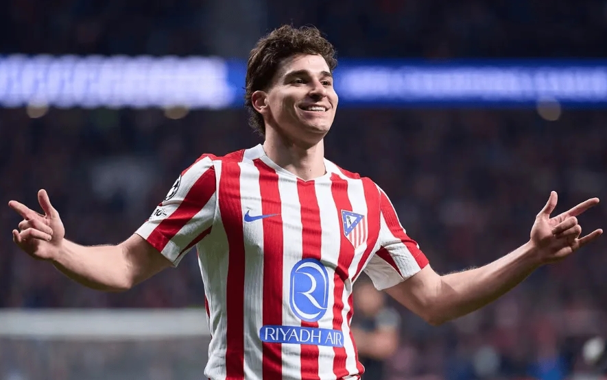 镜报：若阿尔瓦雷斯进入转会市场 阿森纳将全力推进