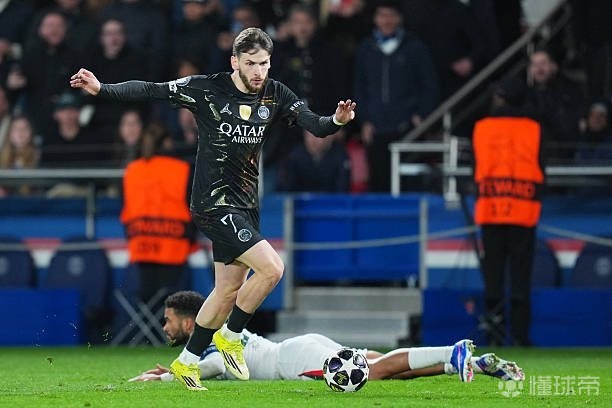 替补贡献2球1助，克瓦拉茨赫利亚当选巴黎vs切尔西全场最佳