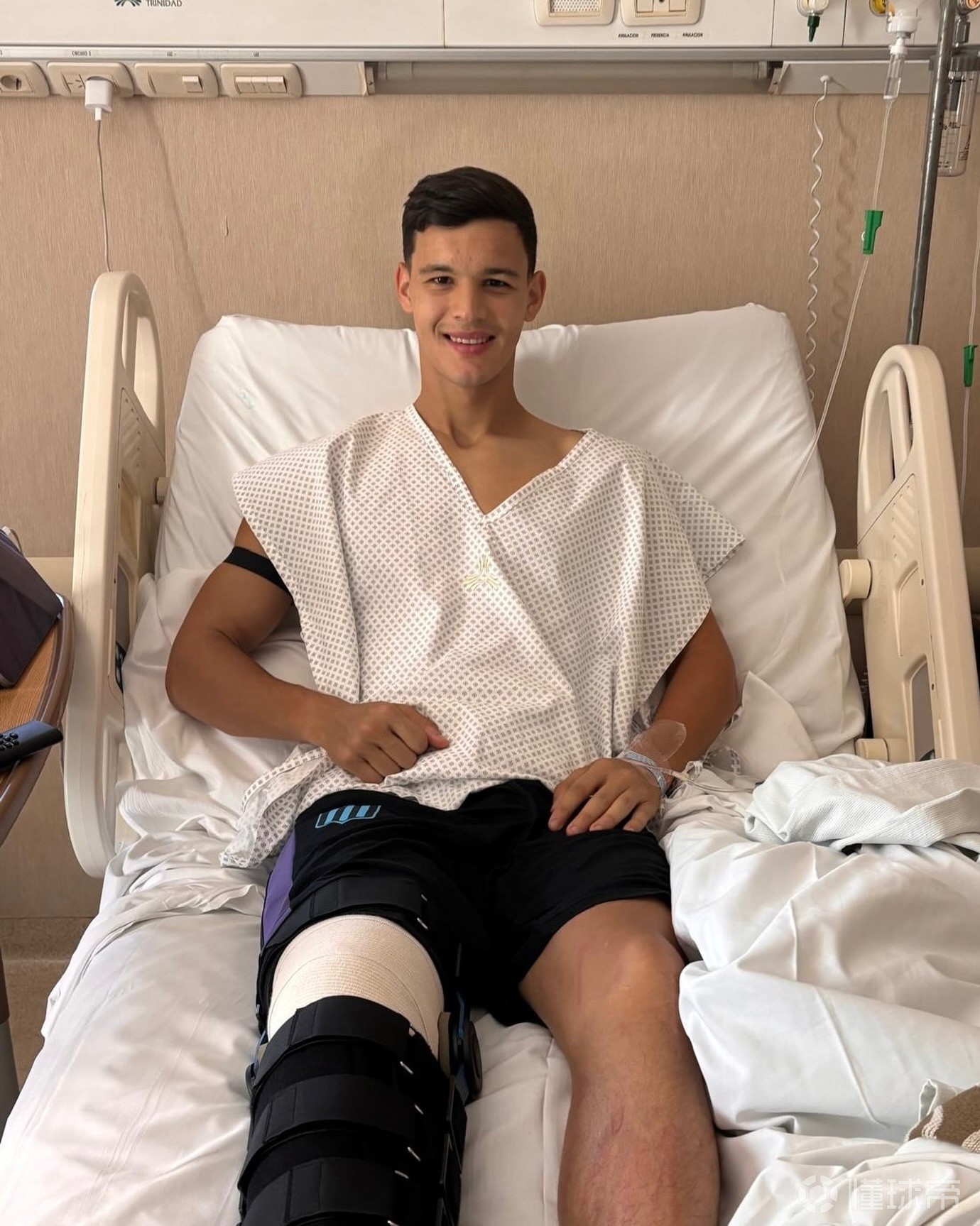 官方：右膝韧带受伤的国米外租小将卡尔博尼已完成手术