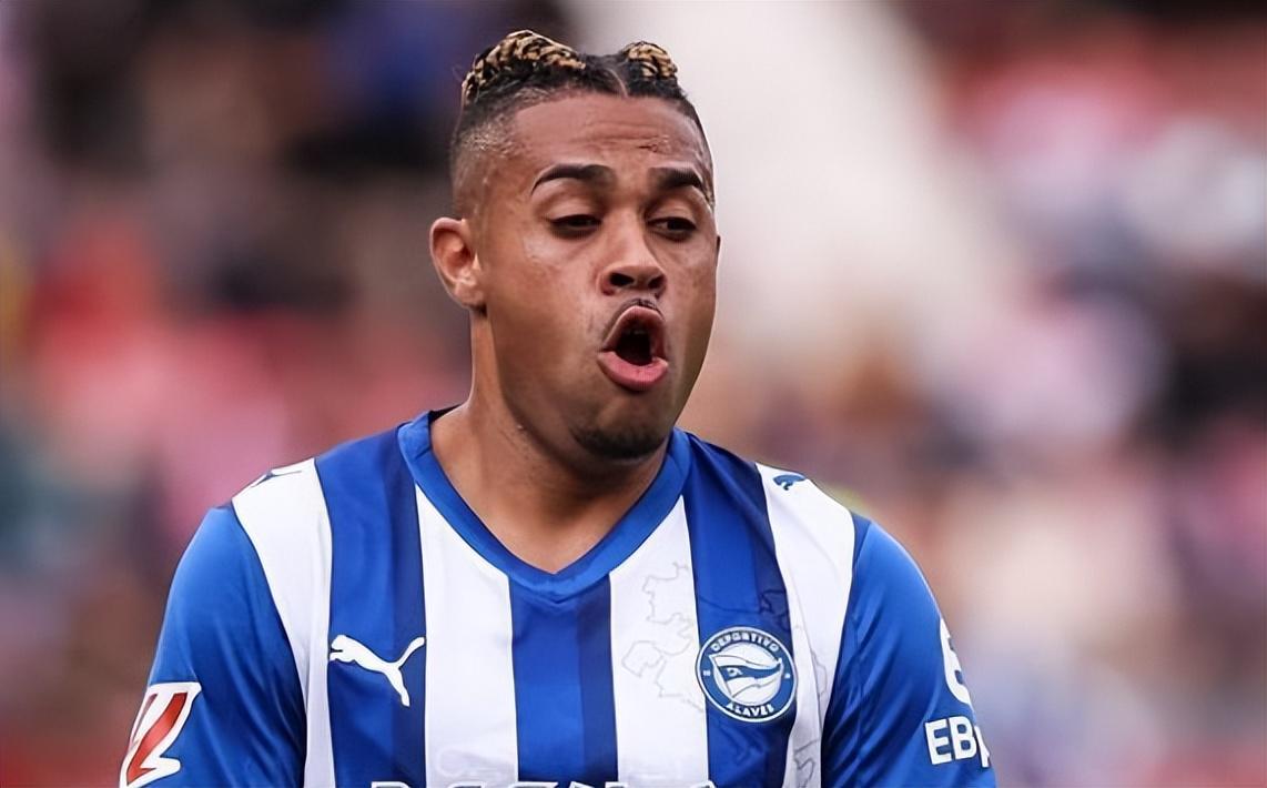 前皇马7号彻底沉沦，4年西甲颗粒无收沦为废柴，身价仅剩80万欧