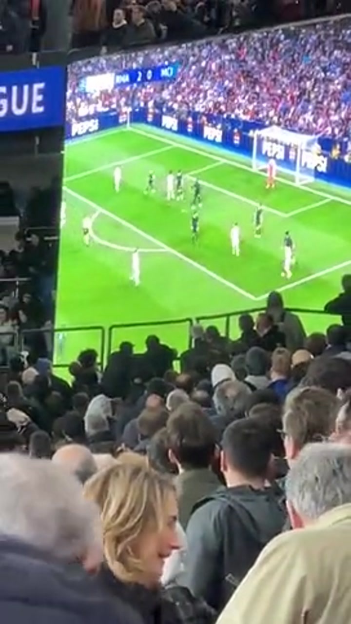 皇马半场3-0曼城？巴黎球迷都惊呆了