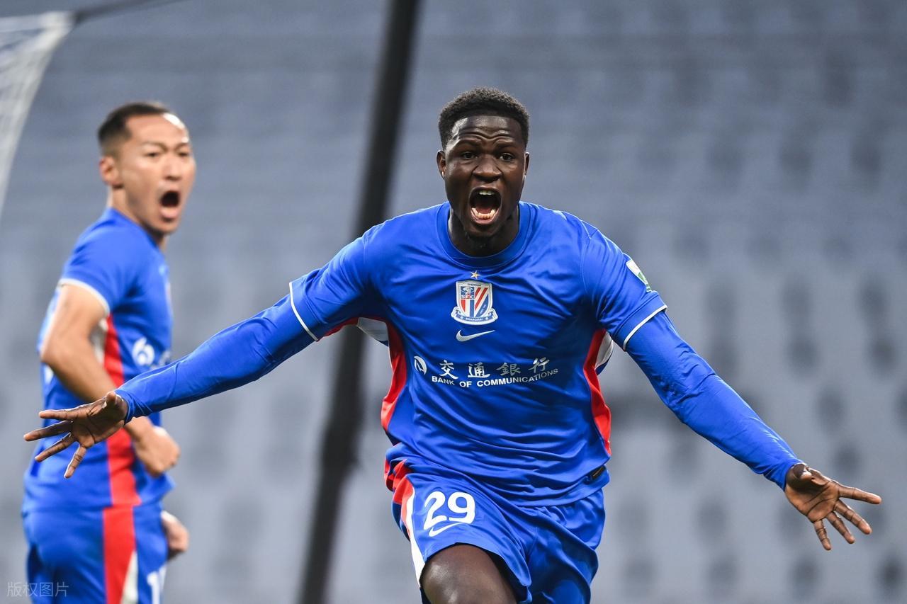 申花球迷崩溃了？本赛季刚看到争冠希望，冬窗重金买的外援就受伤