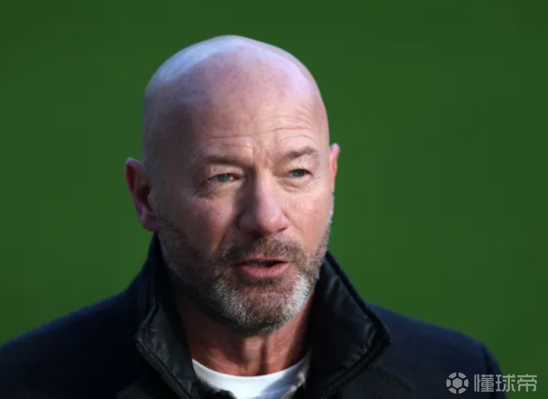 戈登替补出场23分钟，希勒：这可是踢巴萨，你能参训就应首发