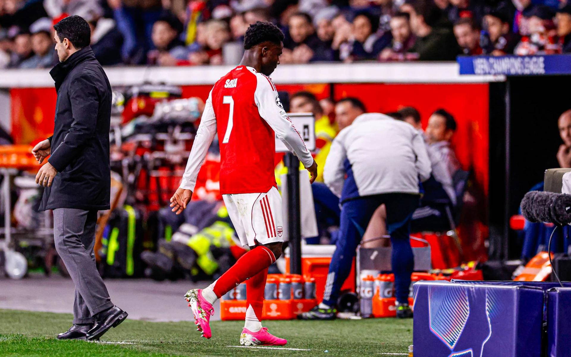 电讯报分析萨卡表现下滑原因：缺少队友支援，禁区内触球锐减