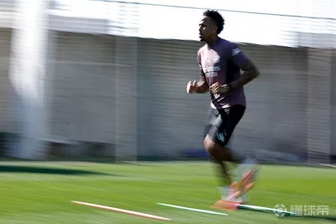 皇马官方：米利唐恢复部分合练，贝林、姆巴佩仍在康复过程中