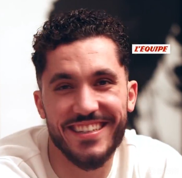 谢尔基：触球要像抚摸我的猫一样丝滑；我的跑位能力被低估