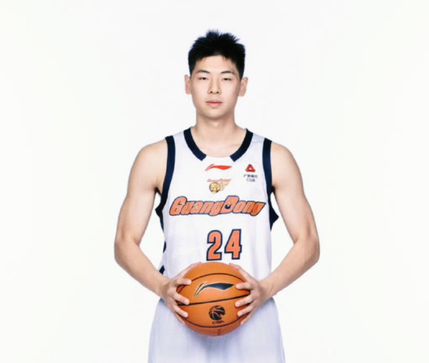 官宣复出！伤停459天，广东前锋终于要登场了