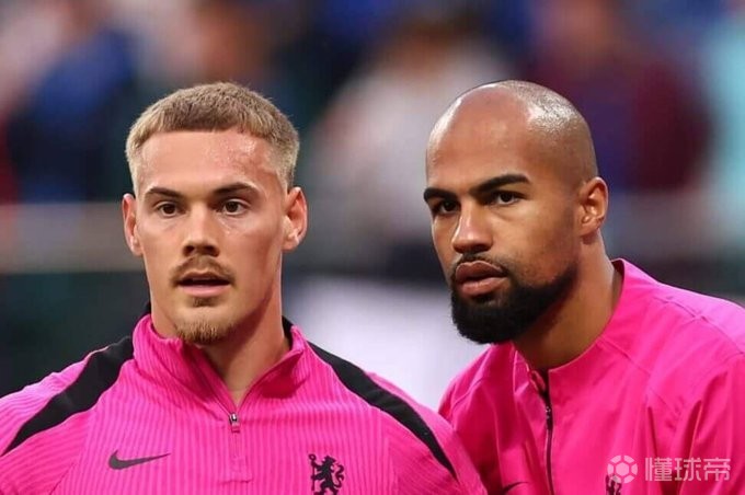 跟队：门将约恩森因腹股沟轻伤缺席切尔西今日比赛