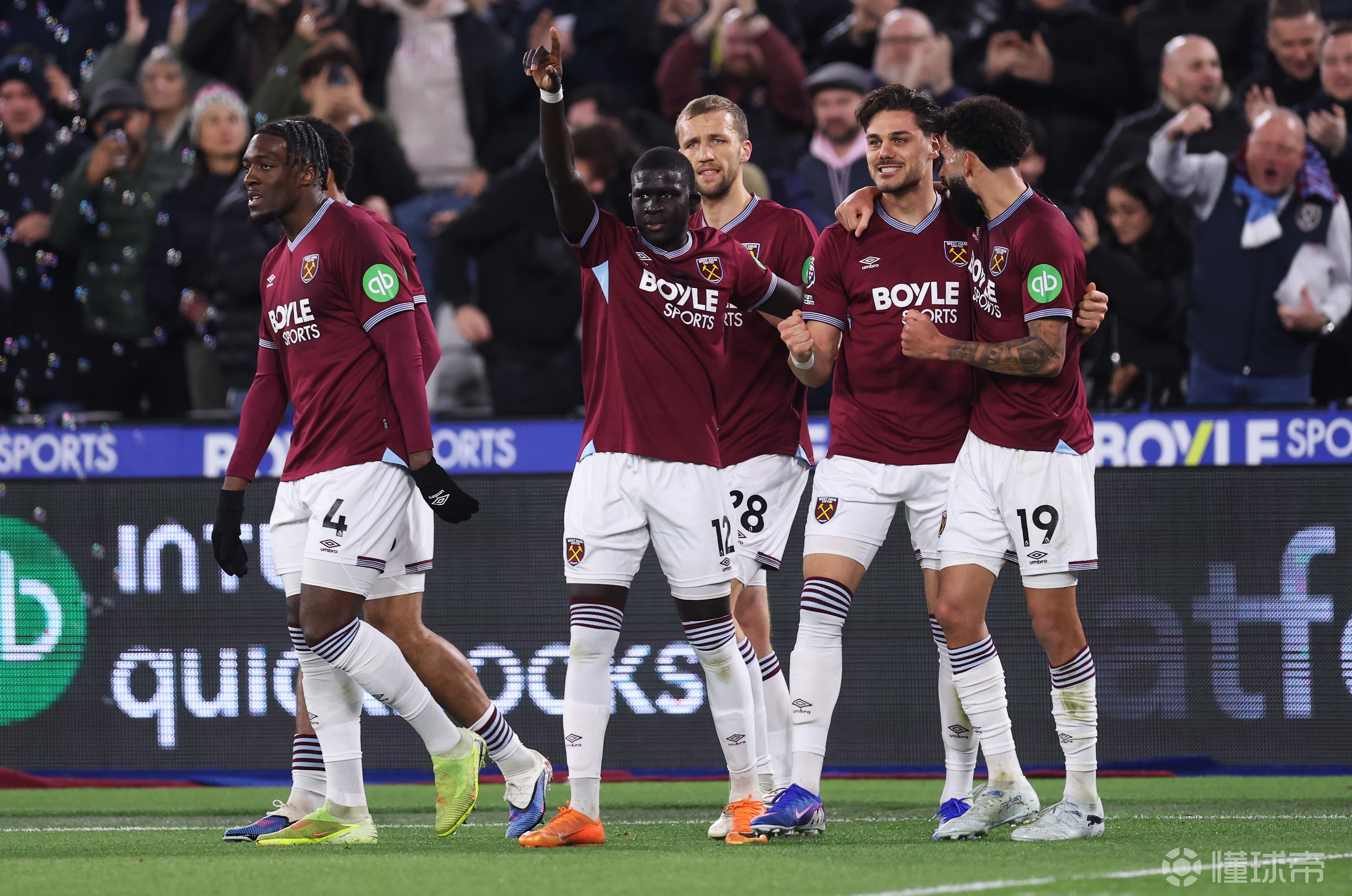 真枪手！阿森纳旧将马夫罗帕诺斯攻破曼城球门助力老东家争冠