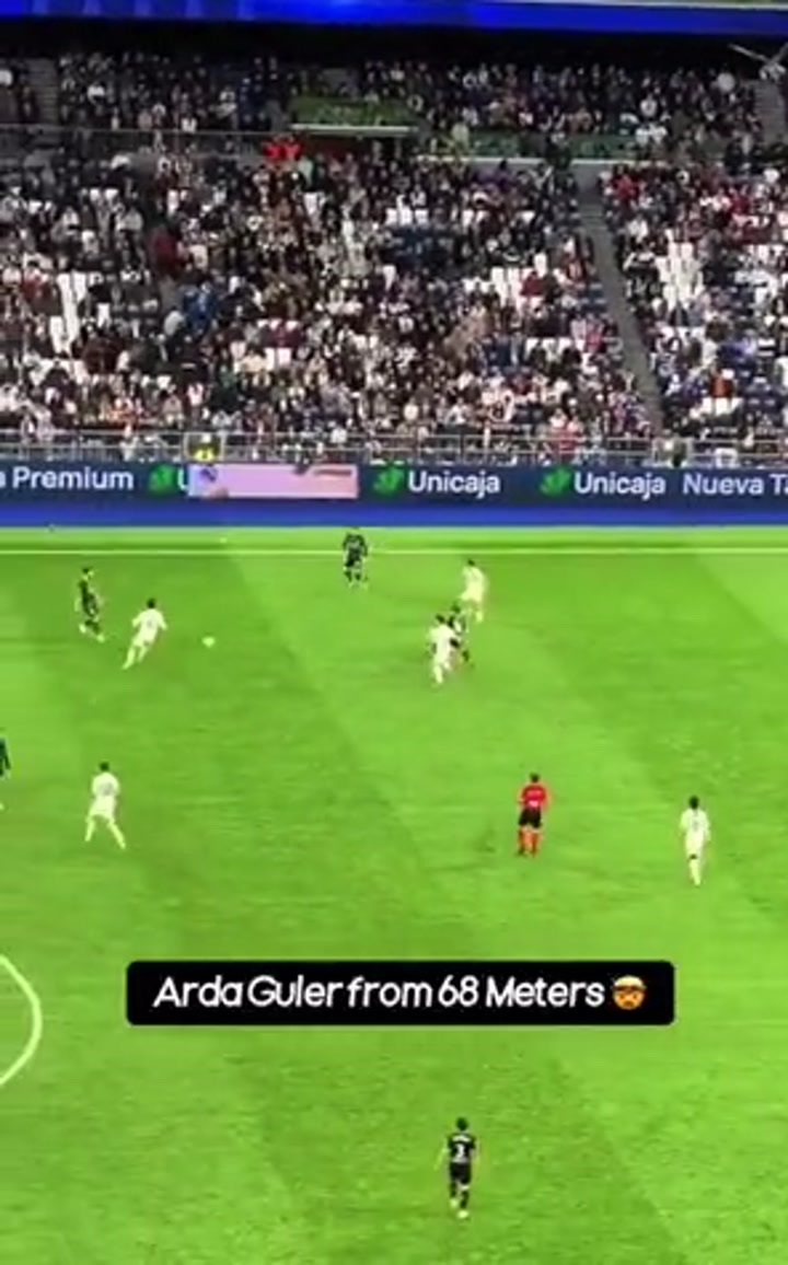 实拍居莱尔68米超远距离吊射破门