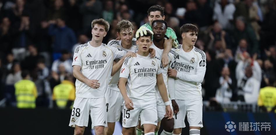 对埃尔切皇马场上最后有七名青训球员，阵容平均年龄仅23.3岁