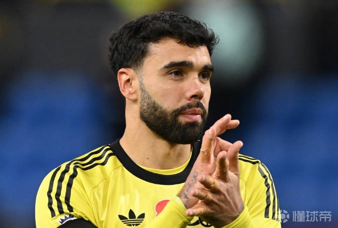 拉亚本赛季各项赛事已20场零封，为五大联赛首位门将