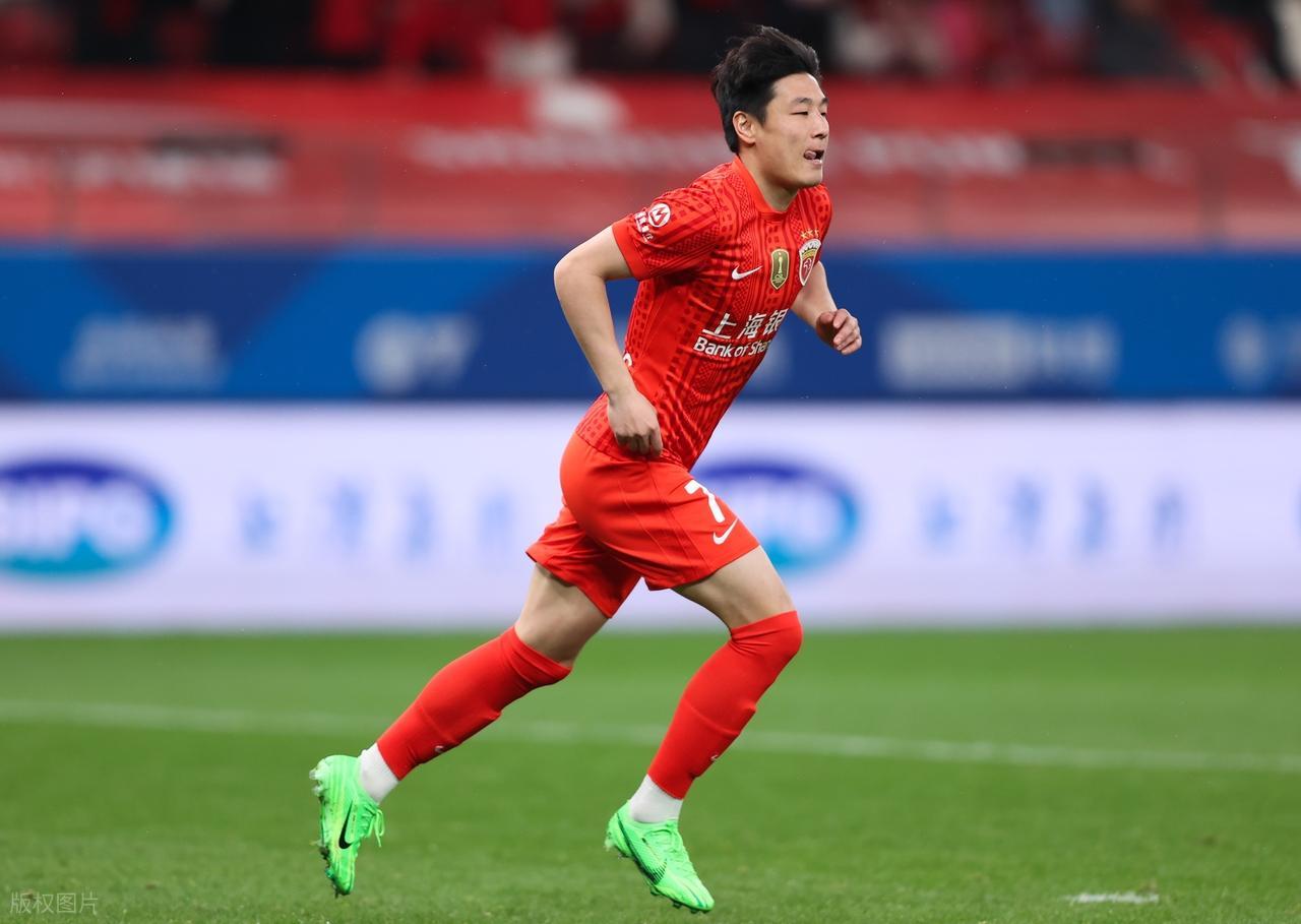 喜讯！武磊重返国足稳了，已向邵佳一递上敲门砖，球迷直言：服了