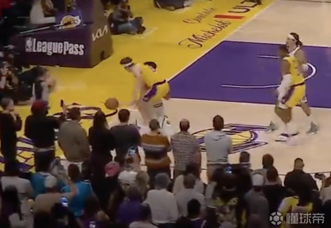 湖掘裁判报告：9.2秒吹罚琼斯犯规为误判，里夫斯不该获两罚