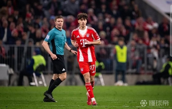 德天空：拜仁即将与19岁小将戴伯尔续约，双方正在深入谈判