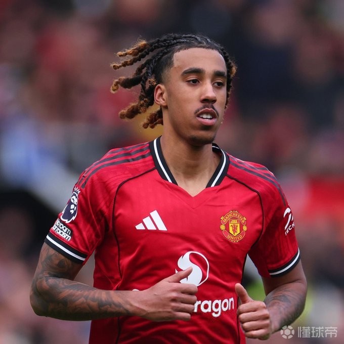 约罗：希望马奎尔能续约，和他一起踢球对我真的很有帮助