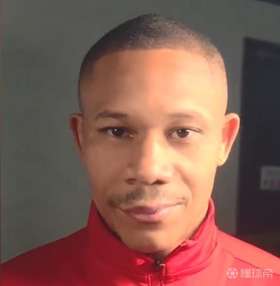 席尔瓦：真心感谢前东家海牛；能来到中国，我们一家都很开心