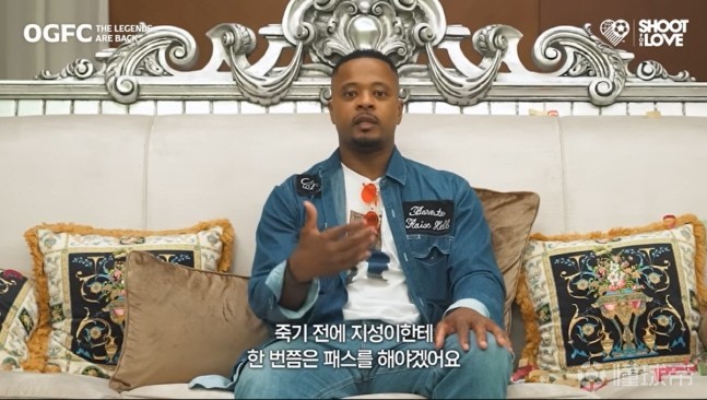 埃弗拉：我想和朴智星再次同场竞技，我很想念球场上的他