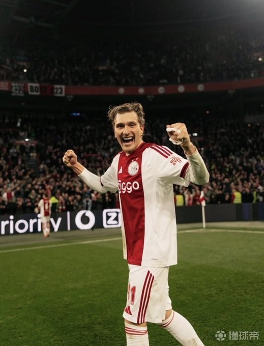 记者：曼联正式与阿贾克斯接触，讨论引进比利时天才前锋古茨