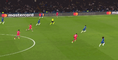 第62分钟，马尤卢禁区兜射破门，巴黎3-0切尔西