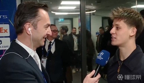 居莱尔：教练希望我在后场接球并组织进攻，我觉得完成得不错