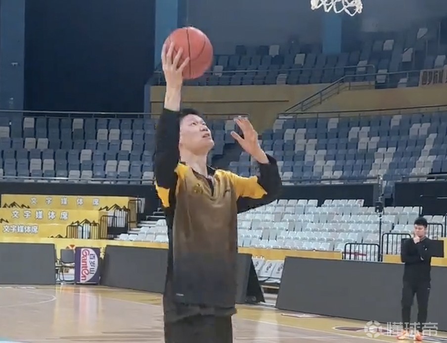 问题不大！王博：胡金秋有登场意愿，但对他的使用我们要保护