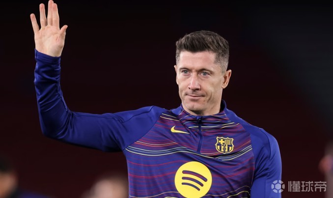 每体：巴萨只有首发前锋未确定，费兰、莱万、奥尔莫都有可能