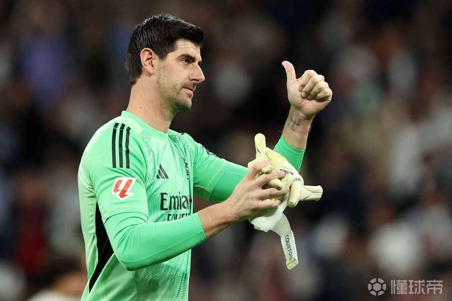 记者：库尔图瓦明日接受检查，能否出战马竞存疑