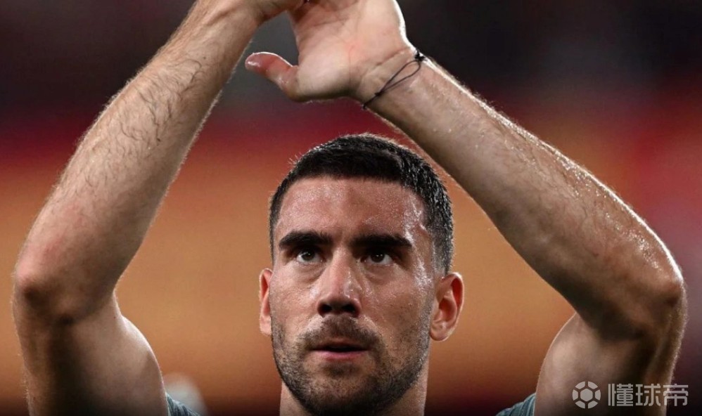 都体：DV9和尤文谈妥600万年薪加奖金续约两年，目标本月敲定