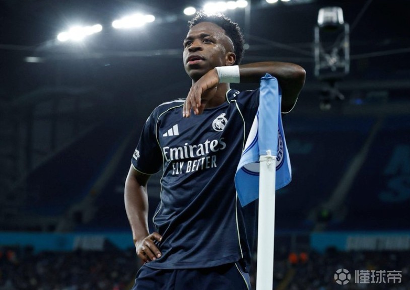 15球，维尼修斯代表皇马欧冠淘汰赛进球追平劳尔并列队史第三