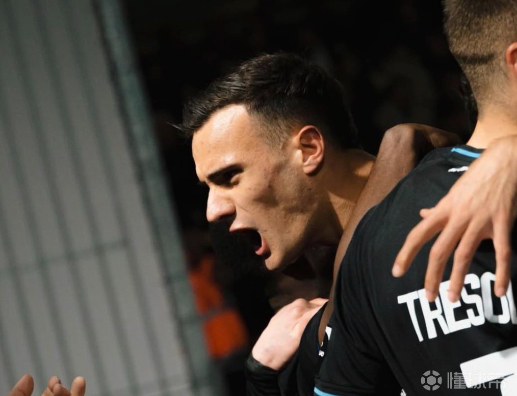 记者：国米已决定回购小斯坦，但仍可能3500万卖给英超俱乐部