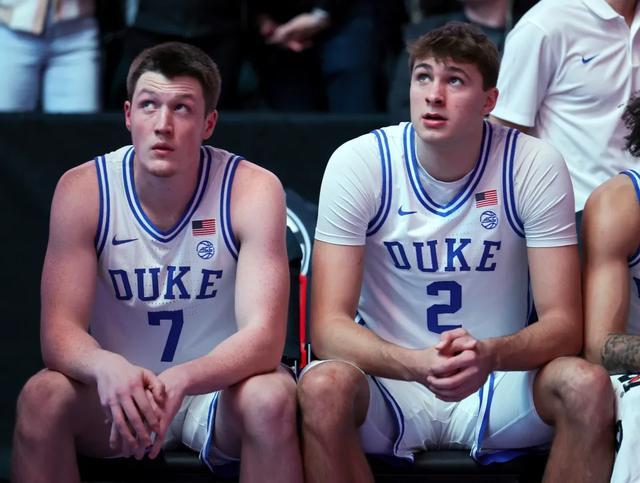 NBA最新新秀榜：克尼佩尔稳居榜首，弗拉格屈居第二！