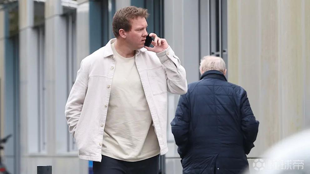 图片报：纳帅现身拜仁基地不是考察球员，而是前往队医处就诊