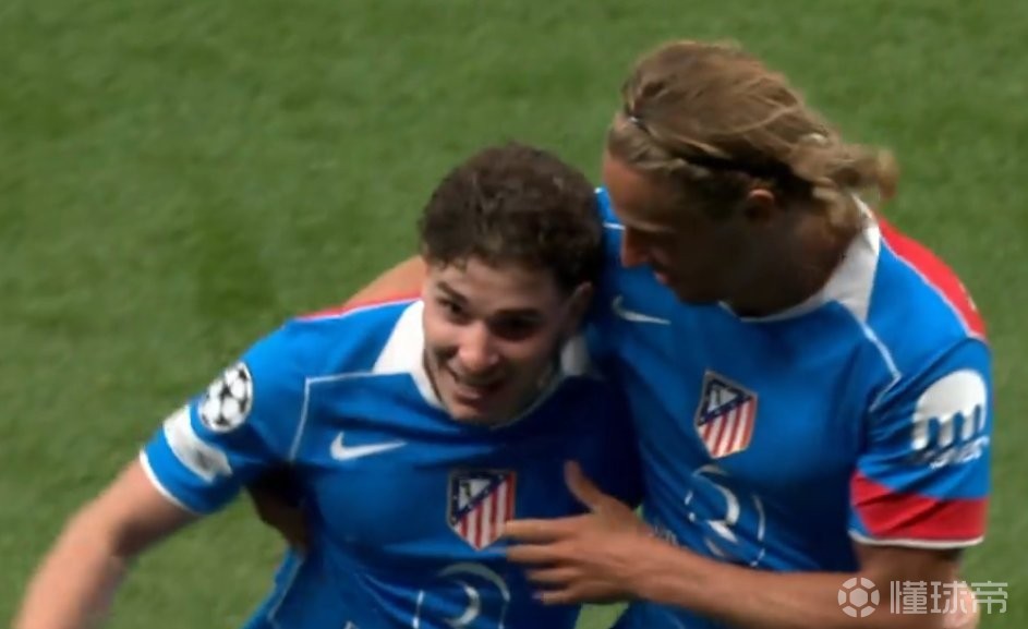 单赛季欧冠打入8球，阿尔瓦雷斯是阿根廷球员第四人