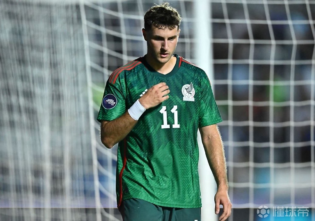 记者：米兰前锋圣地亚哥-希门尼斯不会入选墨西哥3月大名单