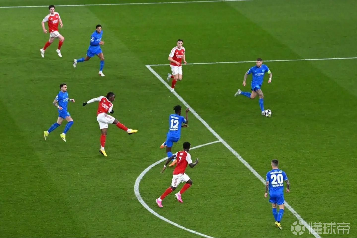 TA：埃泽的进球足以载入史册，与那些最精彩的进球并肩