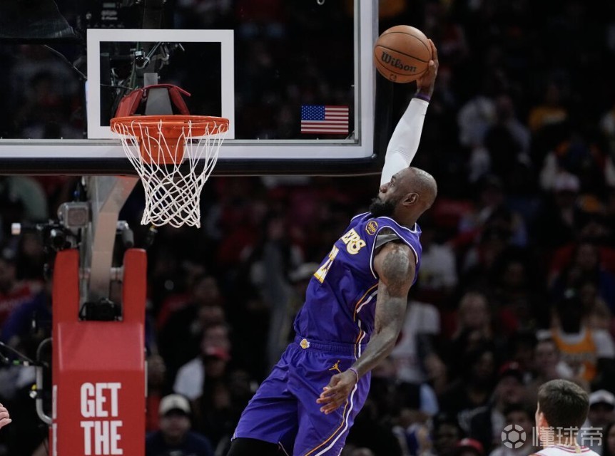 詹姆斯：赛前我感到很疲惫，在这个年龄打出这种水平感觉很酷