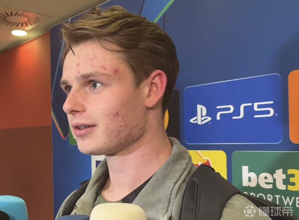 乌尔比希：纳帅要征召我？还不清楚；从诺伊尔那里学到了很多