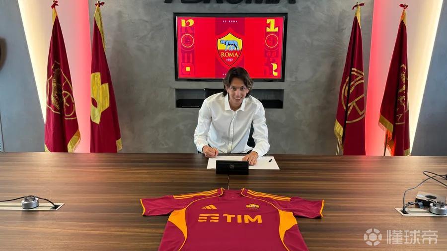 官方：罗马与队内18岁中卫泰利齐续约到2029年