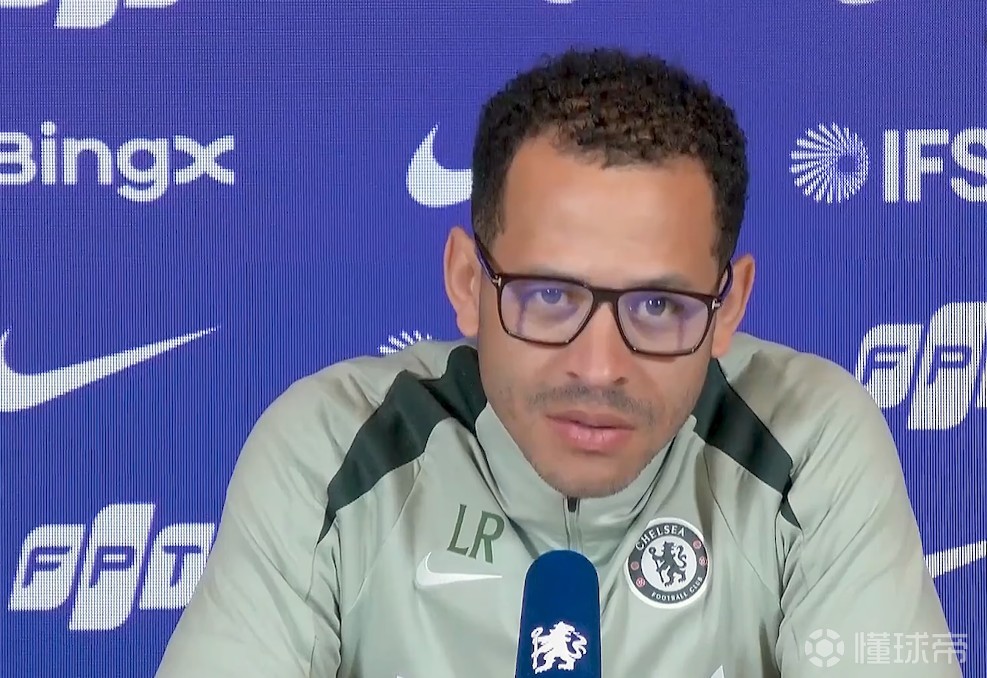 罗塞尼尔：我和恩佐聊过了；递纸条？没赢球连呼吸都是错的